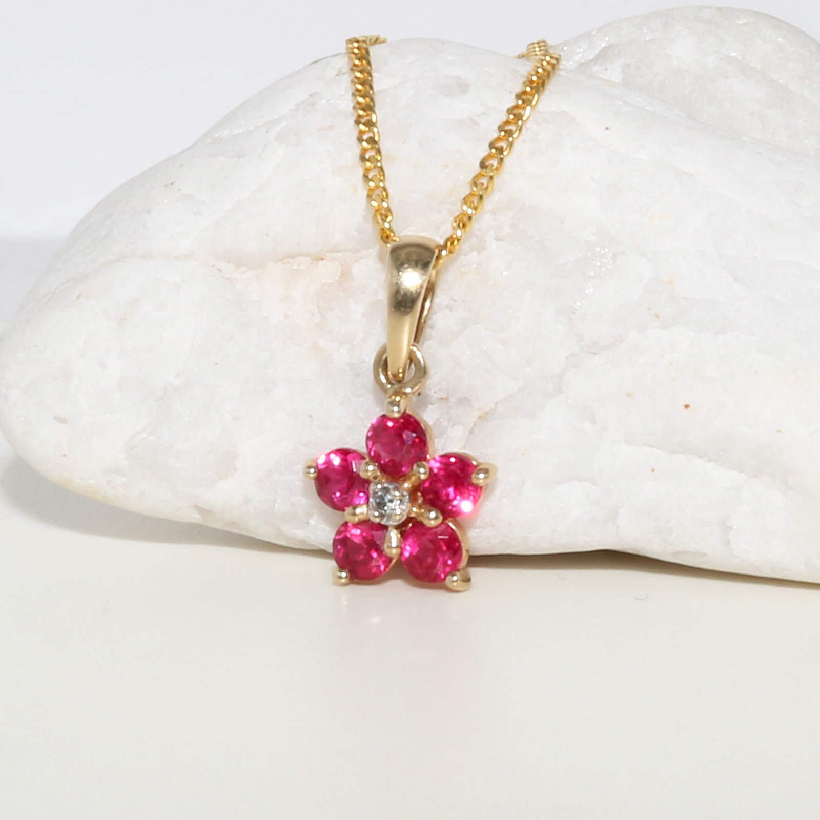 9ct Solid Yellow Gold Ruby Diamond Heart Pendant … - image 1