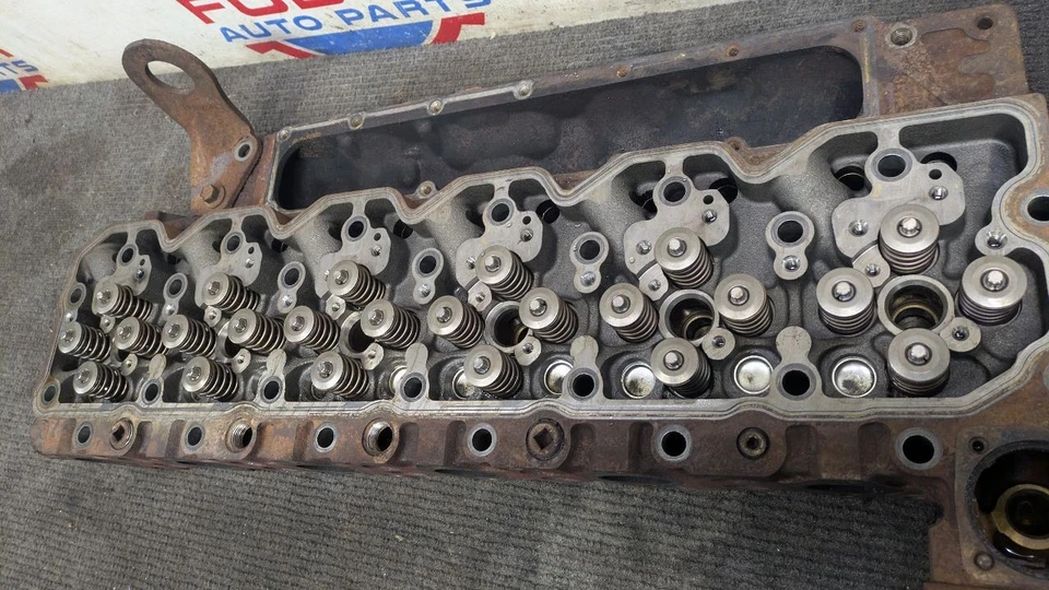 07-10 Dodge Ram 6.7 Cummins diesel cylinder head 08 09  Foto 2 de 4