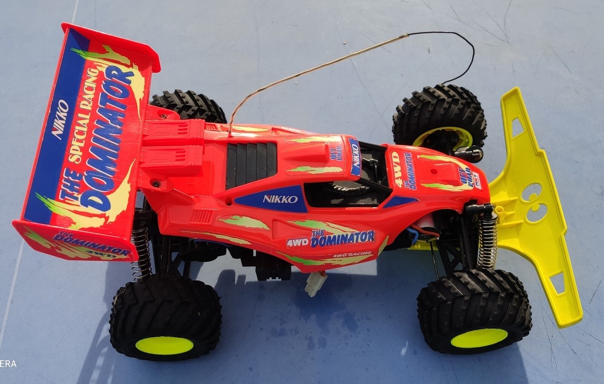 Buggy NIKKO DOMINATOR 4 WD en TBE de Fonctionnement Télécommande