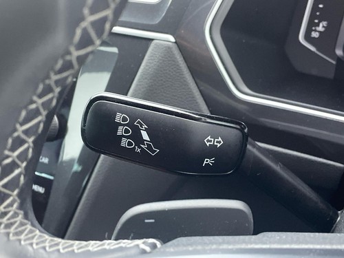 2020 Volkswagen Tiguan 2.0 TDI R-Line Tech SUV 5dr Diesel DSG 4Motion Euro 6 (s/ - Picture 17 of 20