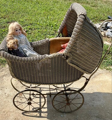 radio flyer atlas stroll n wagon Trav'ler Stroll 'N Wagon with Protective Cover main image 0