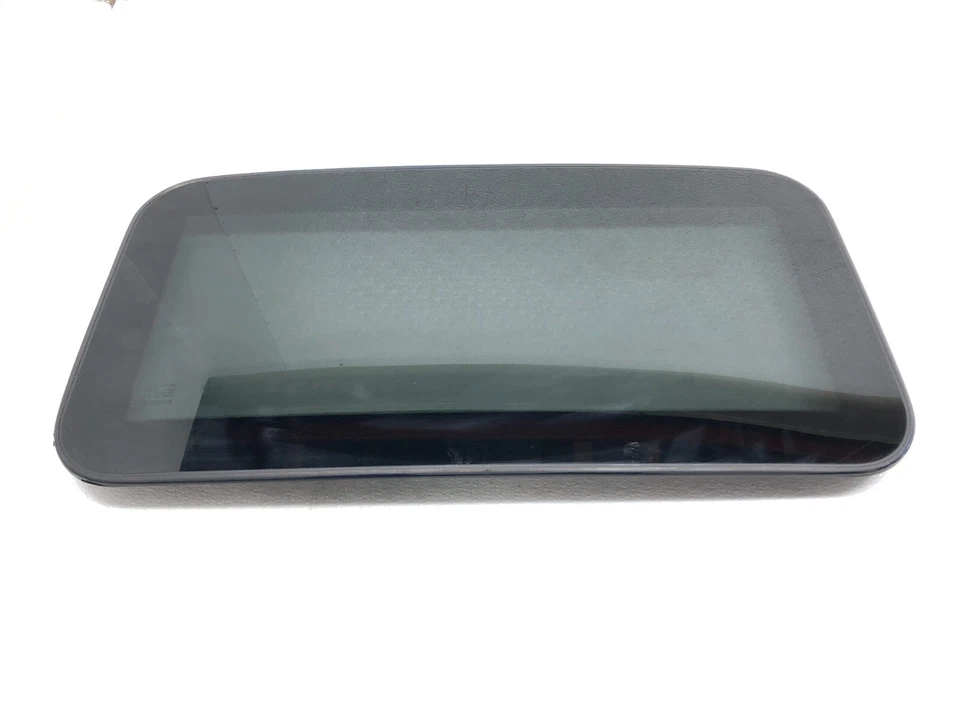 2011-2019 INFINITI Q70 Q70L M37 M56 SUNROOF MOONROOF WINDOW GLASS PANEL OEM - Image 2 of 4