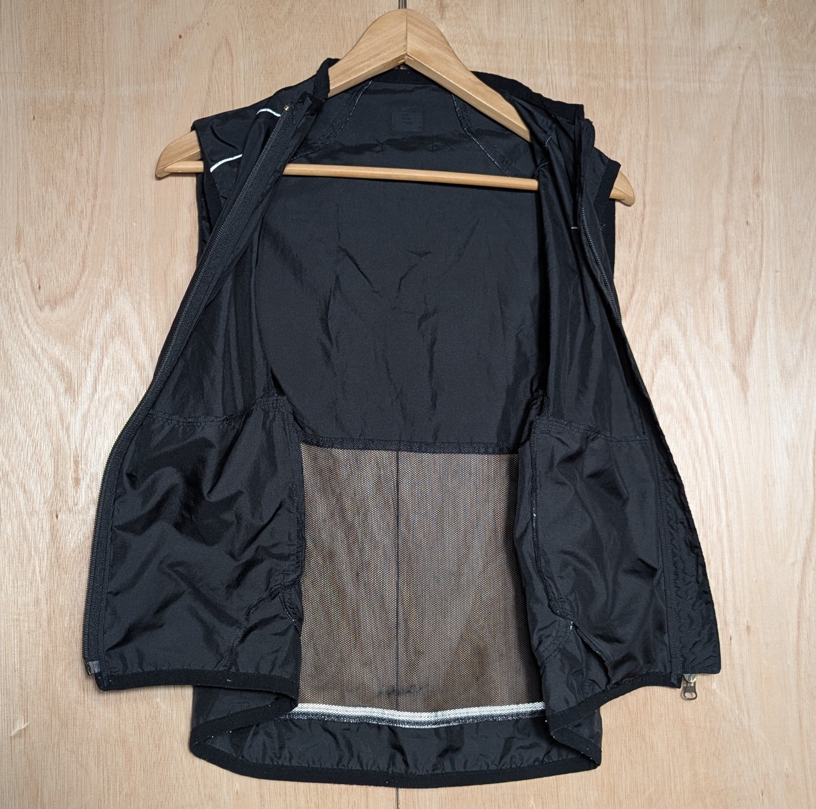 SACAI X NIKE Gilet sportivo Nike nero con zip e orlo a rete senza maniche running taglia small