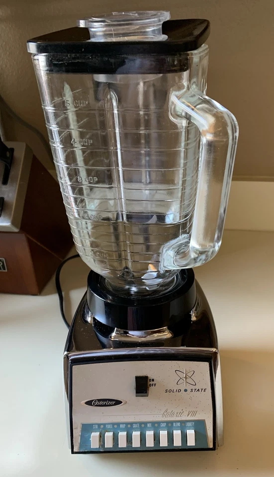 OSTERIZER Licuadora Cromada Estado Sólido DE COLECCIÓN Galaxie Vlll FUNCIONA Foto 2 de 4