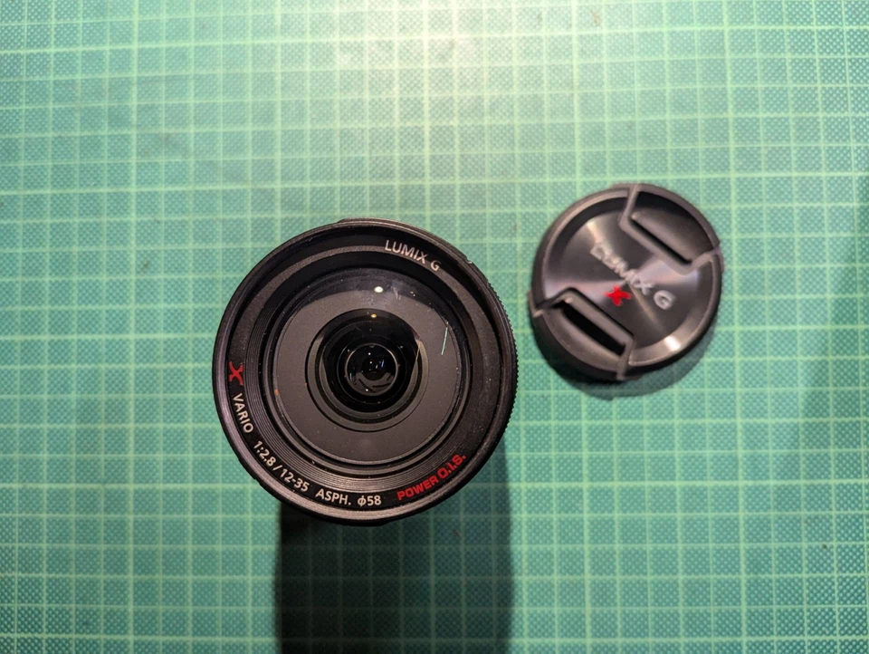 Panasonic Lumix GXVario 12-35 mm, F2,8 Zoomobjektiv - Bild 3 von 4