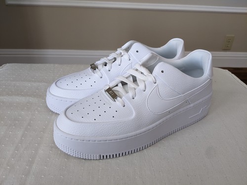 W Nike Air Force 1 One Low Sage AF1 Triple White AR5339 100 Shoe Size 10.5 / 9M - Picture 4 of 10