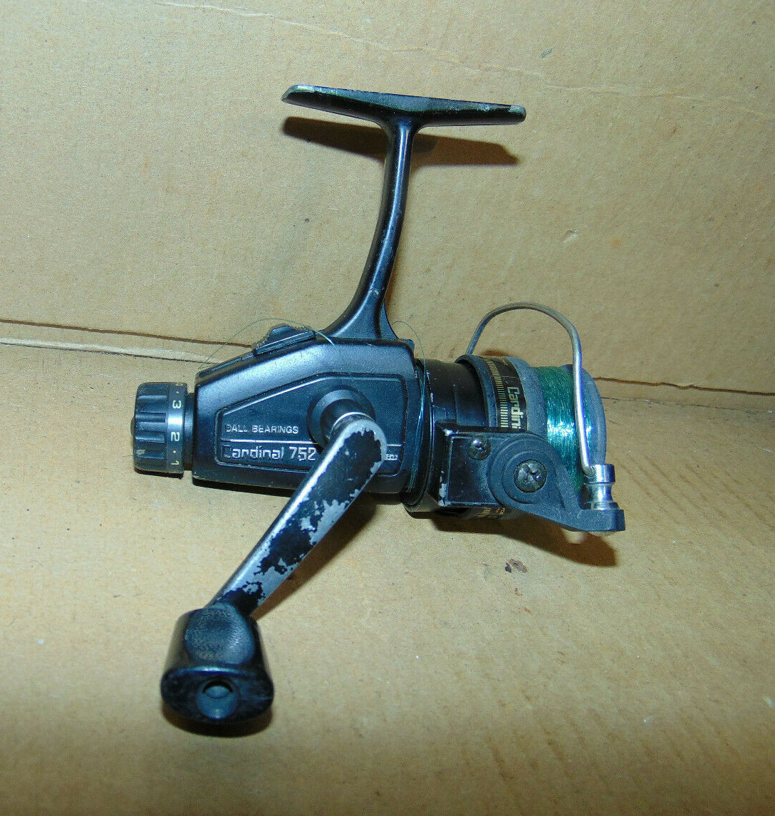 ABU カーディナル752 ABU CARDINAL 752 FIXED SPOOL SPINNING REEL