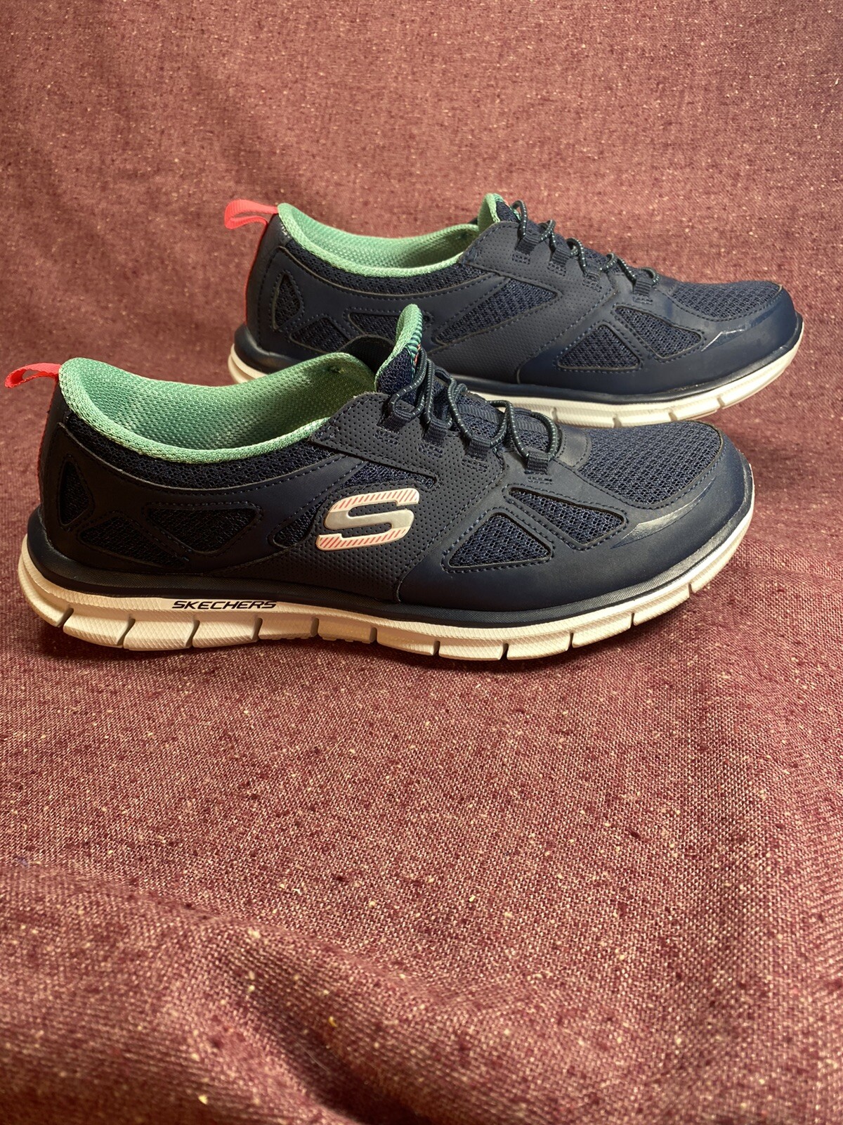 skechers be lite classic fit bungee