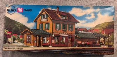 Kibri B-9498 HO/1:87 Gare de Dettingen. Exc. état - Photo 1/4