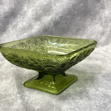 Indiana Glass footed dish w floral Pattern. Circa 70's. Trinket /Soap Dish Green