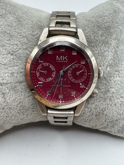Ladies Orient MK Michel Klein Triple Date Silver Tone Quartz Watch New Battery View 3