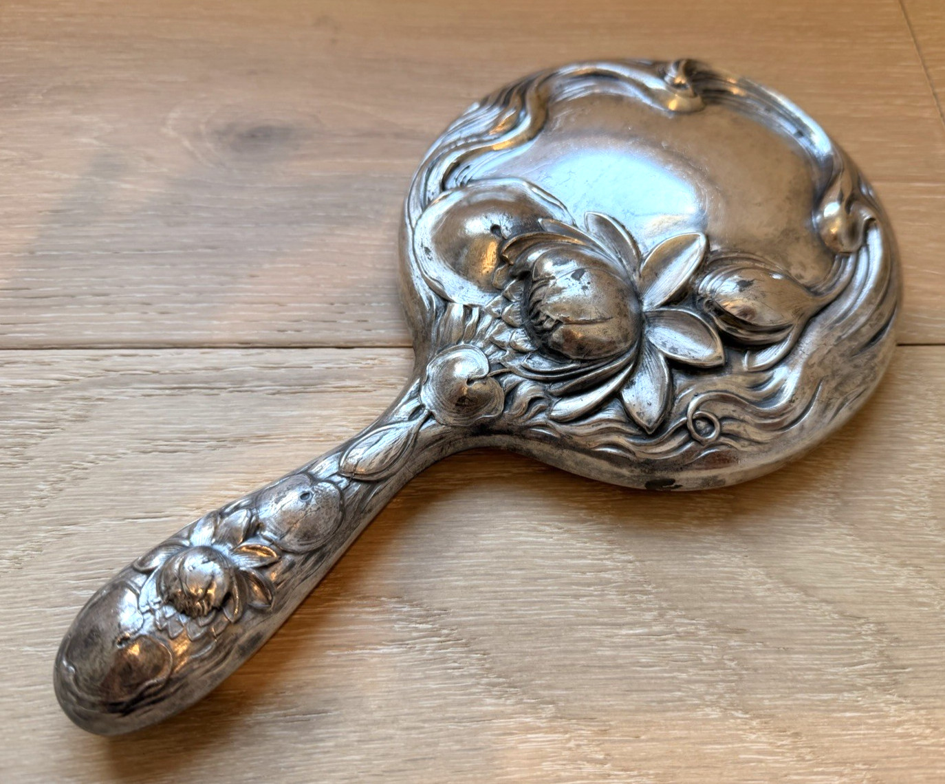 Antique ART NOUVEAU FLORAL HAND MIRROR-Beveled-Repousse Silver Plate-9.5" W7