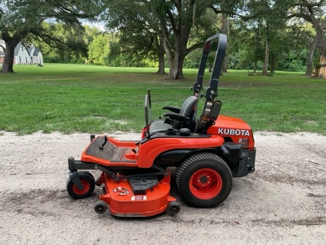 KUBOTA ZG227 ZERO TURN MOWER - 60" HYDRAULIC DECK - ONLY 135 HRS - Image 2 of 4