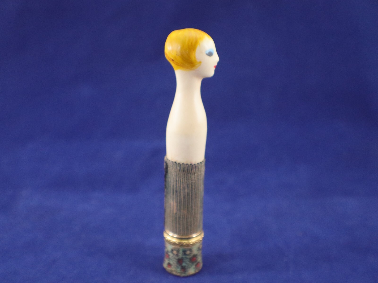 Revlon Couturine LIPSTICK DOLL Lady Holder Case Blonde 0538 USA Vintage 1961