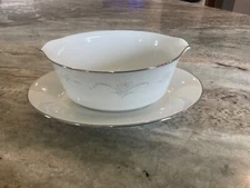 Casablanca by Noritake GRAVY BOAT WITH ATTACHED UNDERPLATE, Discontinued, Japan
