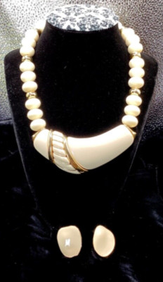 Vtg 80s90s NAPIER NECKLACE GOLD TONE Runway Faux Pearl Enamel COLLAR + earrings 