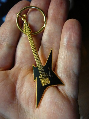 (M-301-B) red blk blue white B C Rich IRONBIRD electric guitar KEYCHAIN key ring
