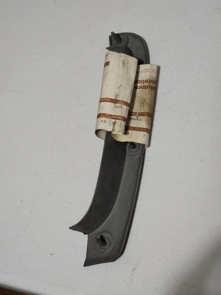 Extensión AMC JAVELIN AMX 1974 NUEVO DE STOCK, CARCASA DEL FARO GUARDABARROS DELANTERO DERECHO 3671634 OEM Foto 2 de 4