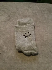 Unisex Smiley Ankle Socks (One size) Grey. BNWT