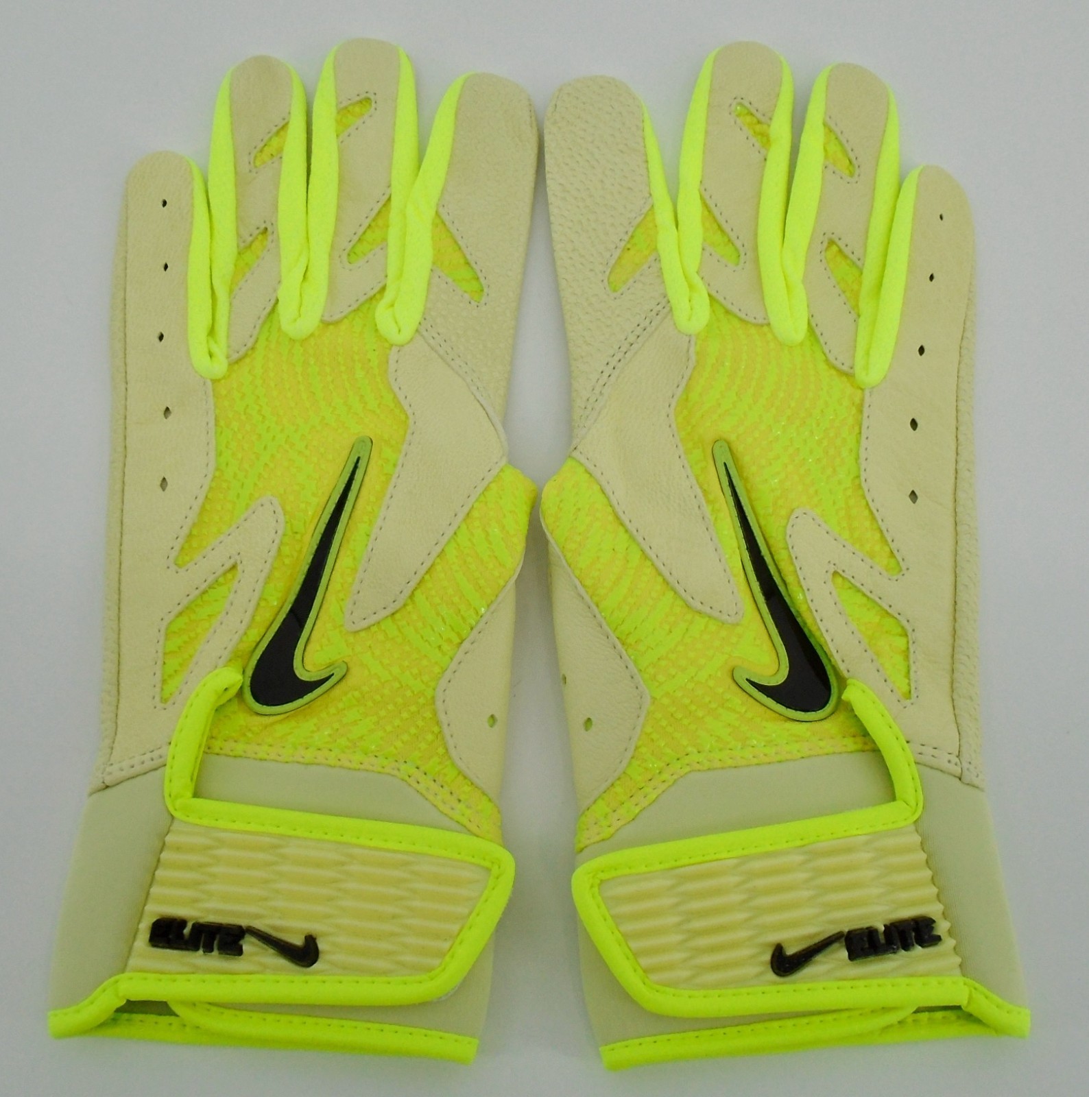 Nike Alpha Elite Batting 2.0 Gloves Men's Medium Baseball Volt Ice/Yellow/Black