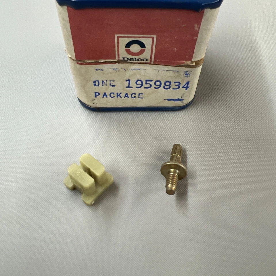 Kit de terminales de alternador Delco Remy GM 1959834 genuino nuevo en stock Foto 2 de 2