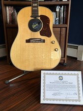 GIBSON JOHN LENNON J160E PEACEMODEL LIMITED EDITION #7 of 750