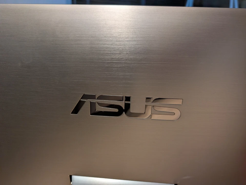 ASUS Zen AiO Pro Z240iCGK-GJ018X - 23,8" 4K Touch All-in-One, i7, GTX 960M - Bild 3 von 4