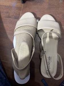 Lifestride Women's Yasmine Slingback Wedge Sandals Size 7M
