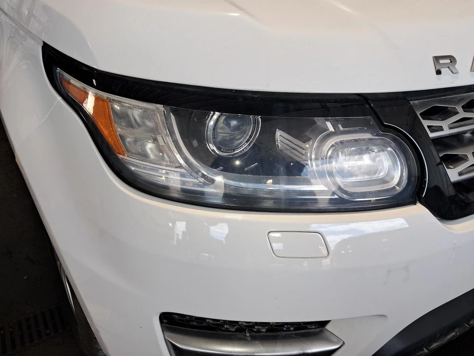 Used Front Center Interior Rear View Mirror fits: 2016 Land rover Range rover sp - Image 3 of 4