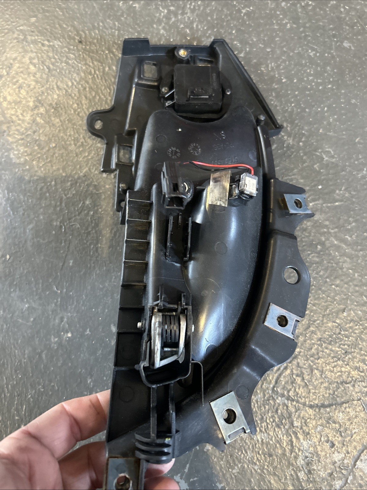 OEM 2003-2012 Maserati Quattroporte M139 Left Rear Interior Door Handle