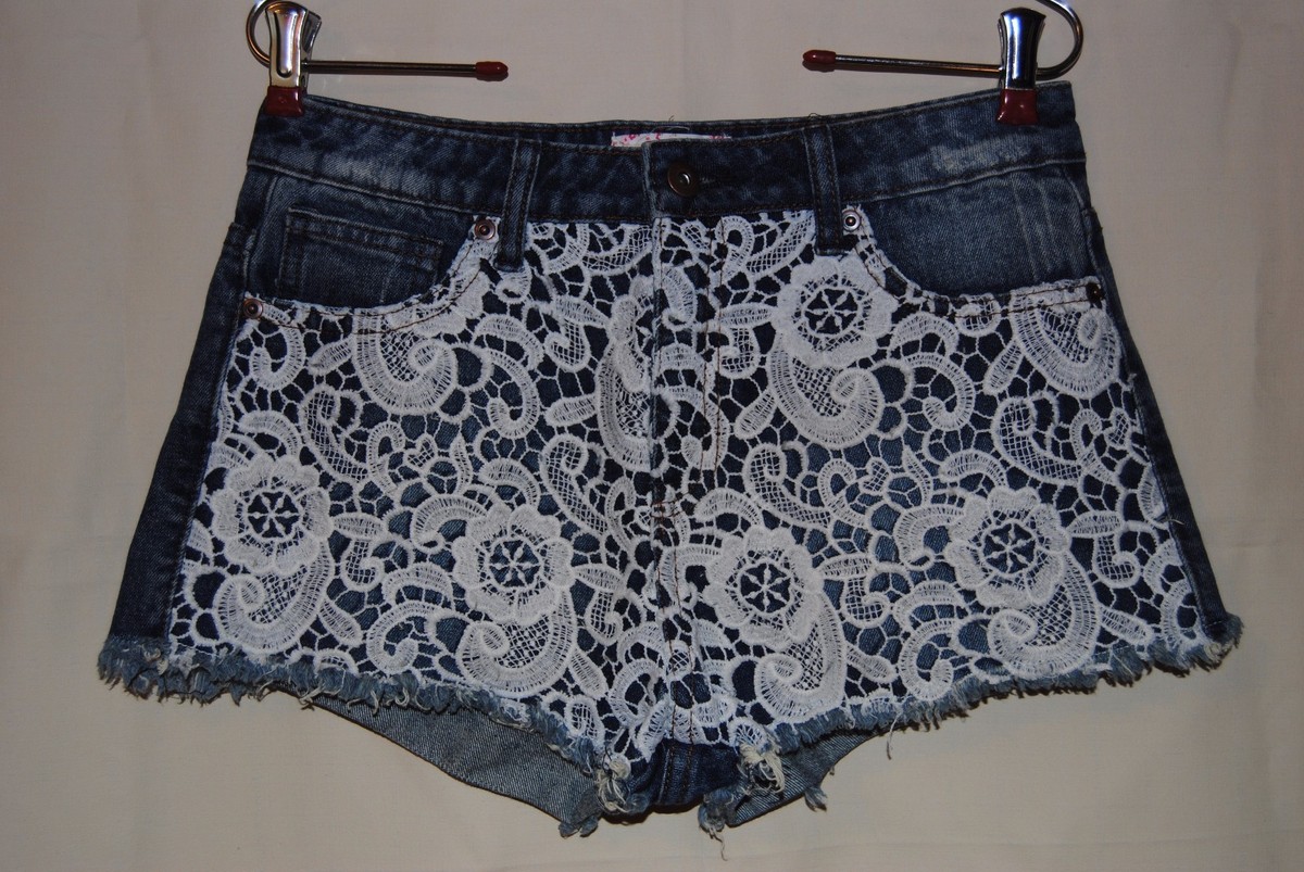 Junior's FOREVER 21 Denim Blue Jean Shorts Size 26 White Lace