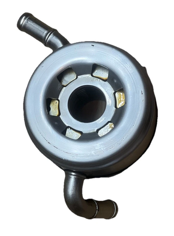 Enfriador de aceite de motor OEM 2000-2009 Lexus GX470 Toyota 4Runner Tundra Sequoia Foto 2 de 4