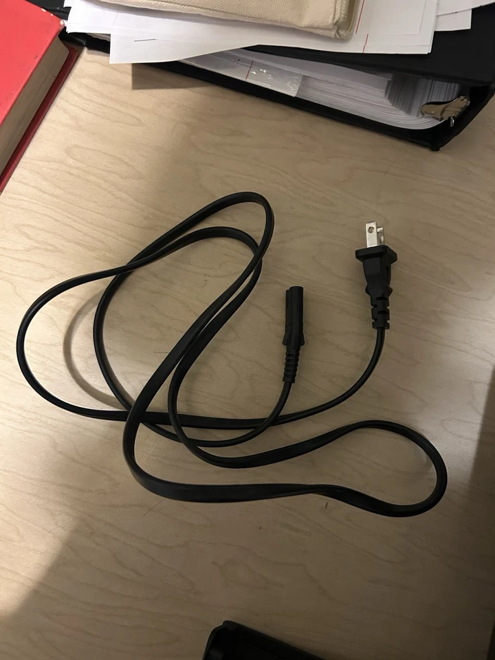 GAEMS G190 Vanguard Portable Gaming Case with Monitor and Power Cords - Read Des - Image 4 of 4