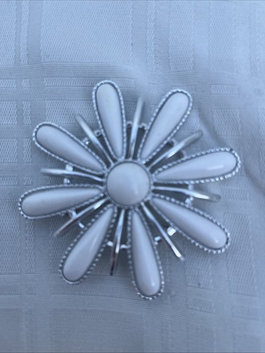 Large White MCM Daisy Flower Brooch Silver Tone Vintage Sarah Coventry Jewelry3” - Picture 9 of 11