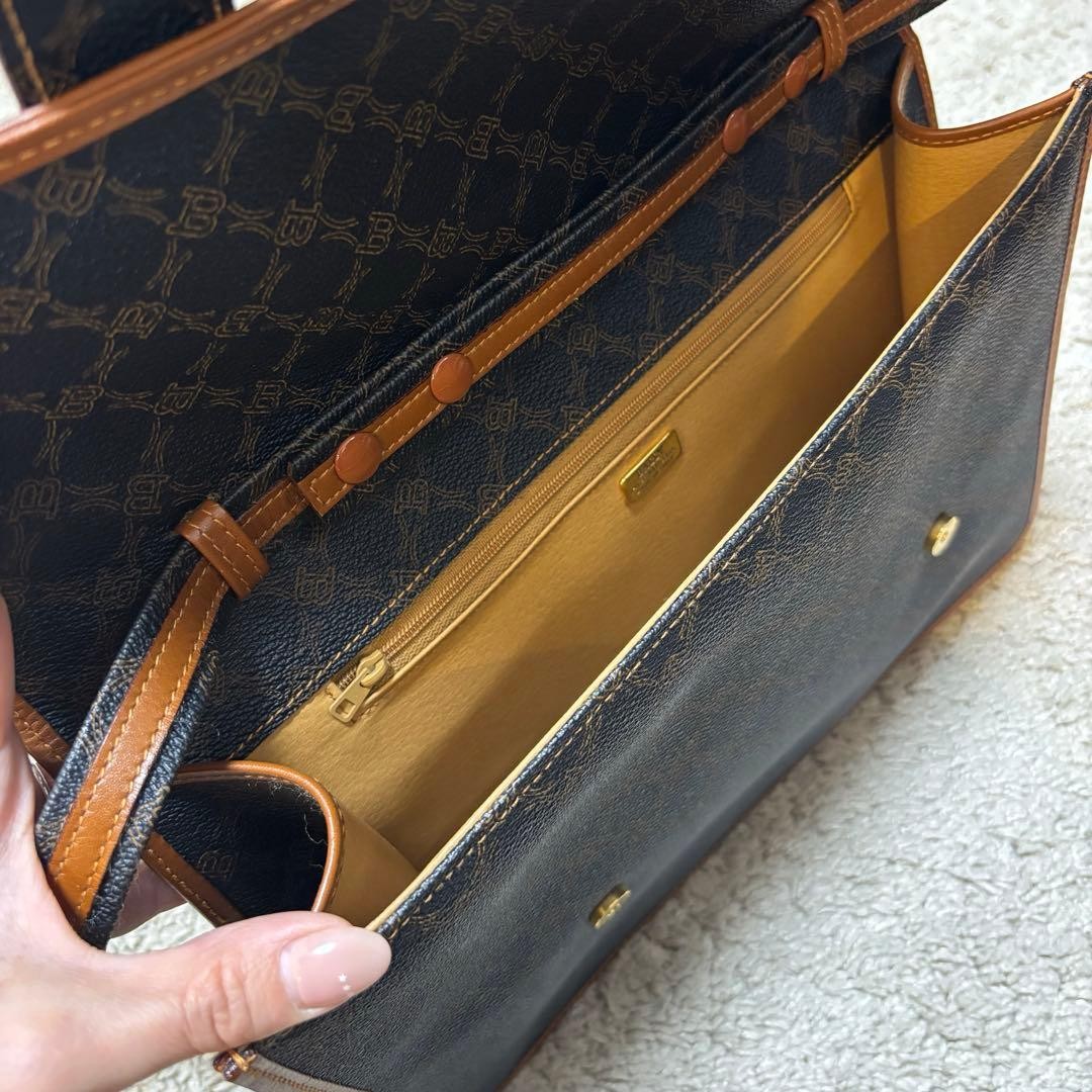 BALLY Shoulder Bag Excellent Condition 19a — image 4