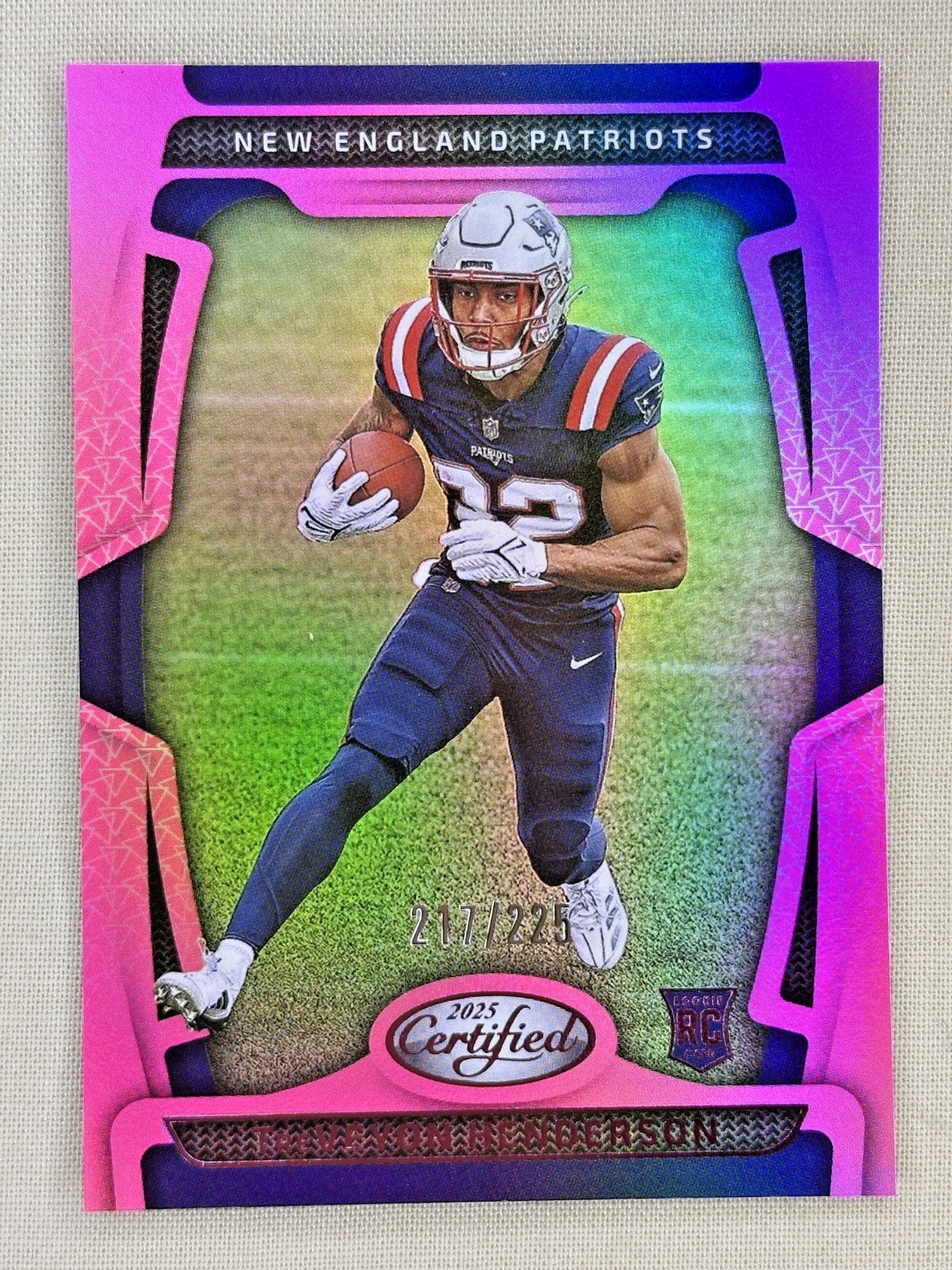 2025 Panini Certified TreVeyon Henderson RC Mirror Pink /225 NE Patriots #144