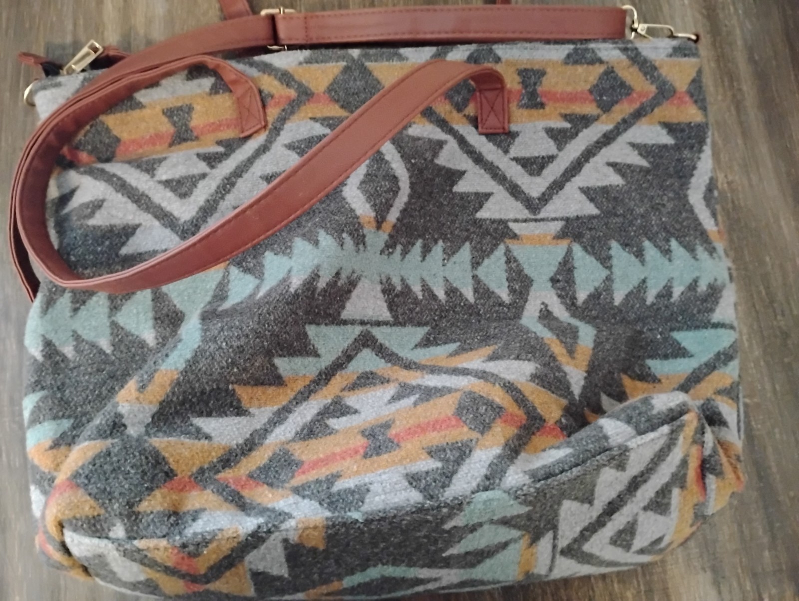 NOT PENDLETON DIFFERENT DESIGNS ON EACH SIDE NATI… - image 8
