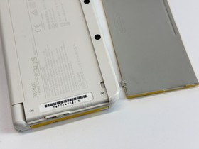 Nintendo New 3DS Handheld System White Mario Edition Bundle *Top Screen Yellowed