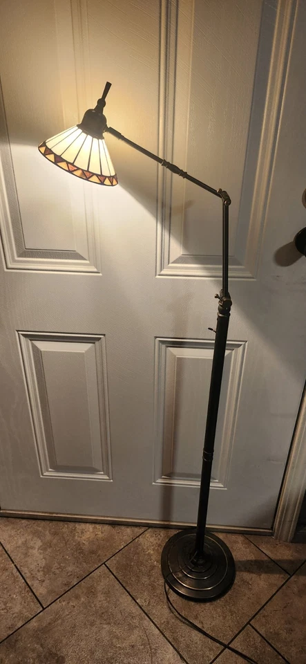 Pueblo Quoizel Tiffany Estilo Pantalla Brazo Plegable Lámpara de Pie Ajustable Bronce 52" Foto 3 de 4