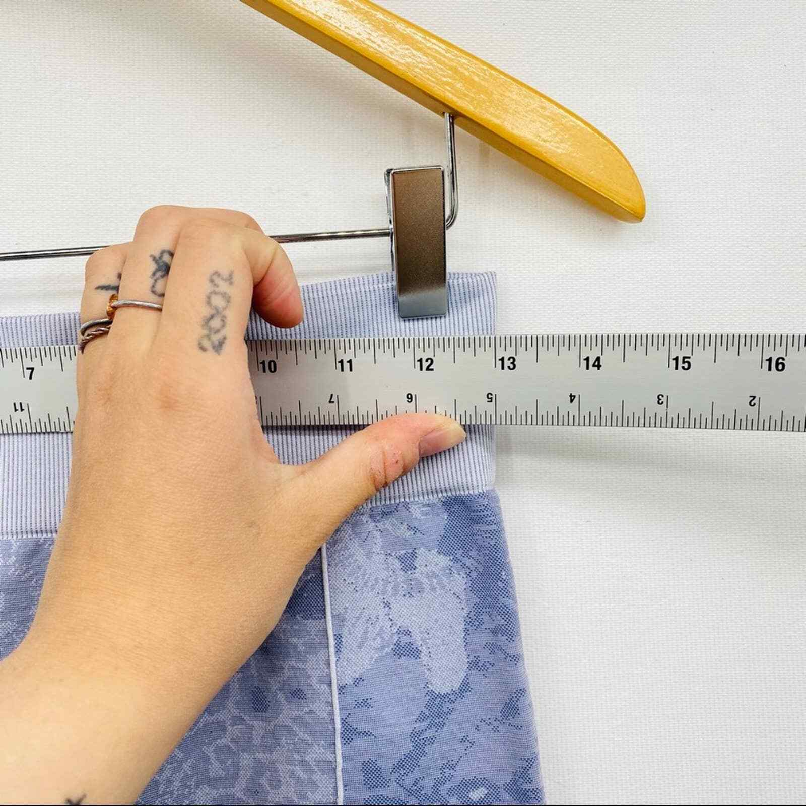 Fabletics Purple Blue Lavender Patterned Crop Leg… - image 5