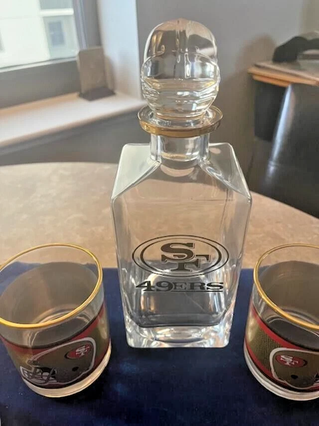 Juego de 4 vidrios/decantador de cristal superior casco San Francisco 49ers con caja Bradford como nuevo Foto 3 de 4