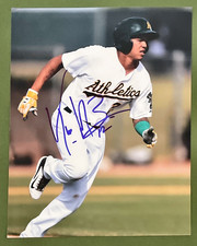 YAIRO MUNOZ AUTOGRAPHED SIGNED 8X10 PHOTO OAKLAND A'S