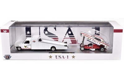 M2 MACHINES '73 CHEVY SQUAREBODY RAMP TRUCK & '69 CHEVY CAMARO