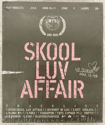 BTS [SKOOL LUV AFFAIR] 2nd Mini Album CD+115p Photo Book+Card+GIFT CARD  SEALED