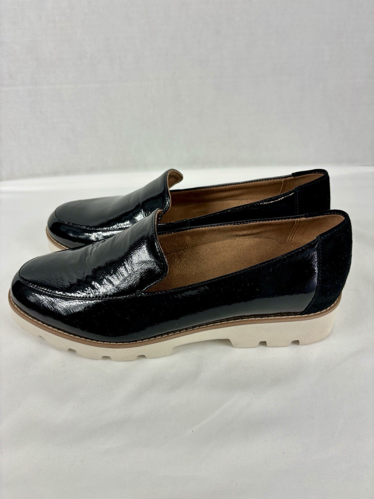 SAOLA Mocassini Vionic Kensley neri in vernice supporto 8 5 archi suola bianca a strappo