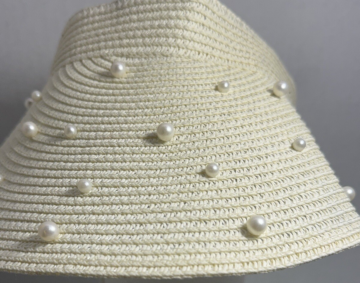 Juicy Couture Womens Straw Hat/ Sun Visor Faux Pearl  display picture 3