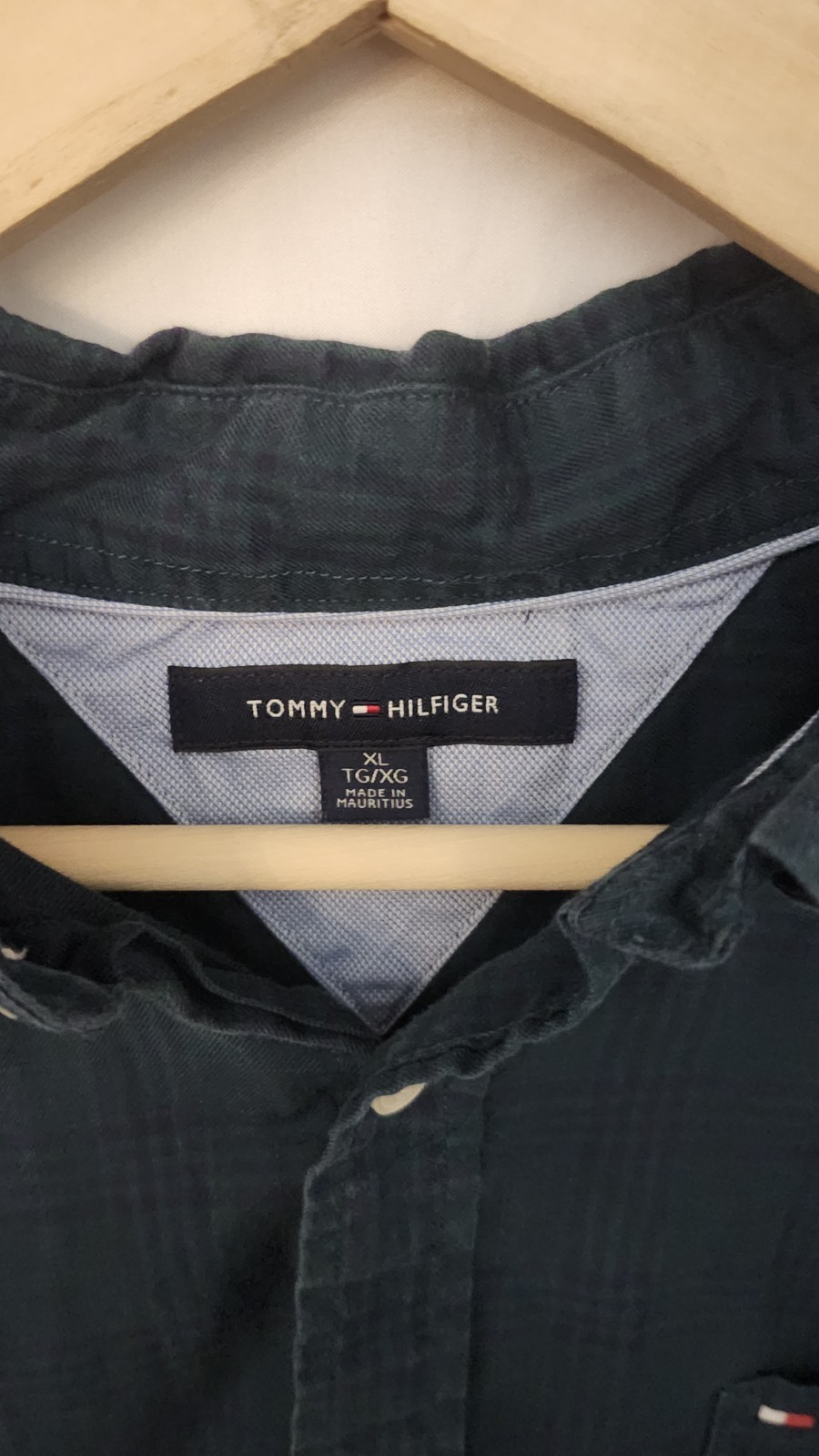 Tommy Hilfiger Plaid Button-Down Shirt XL Dark Blue Long Sleeve Men's image 3