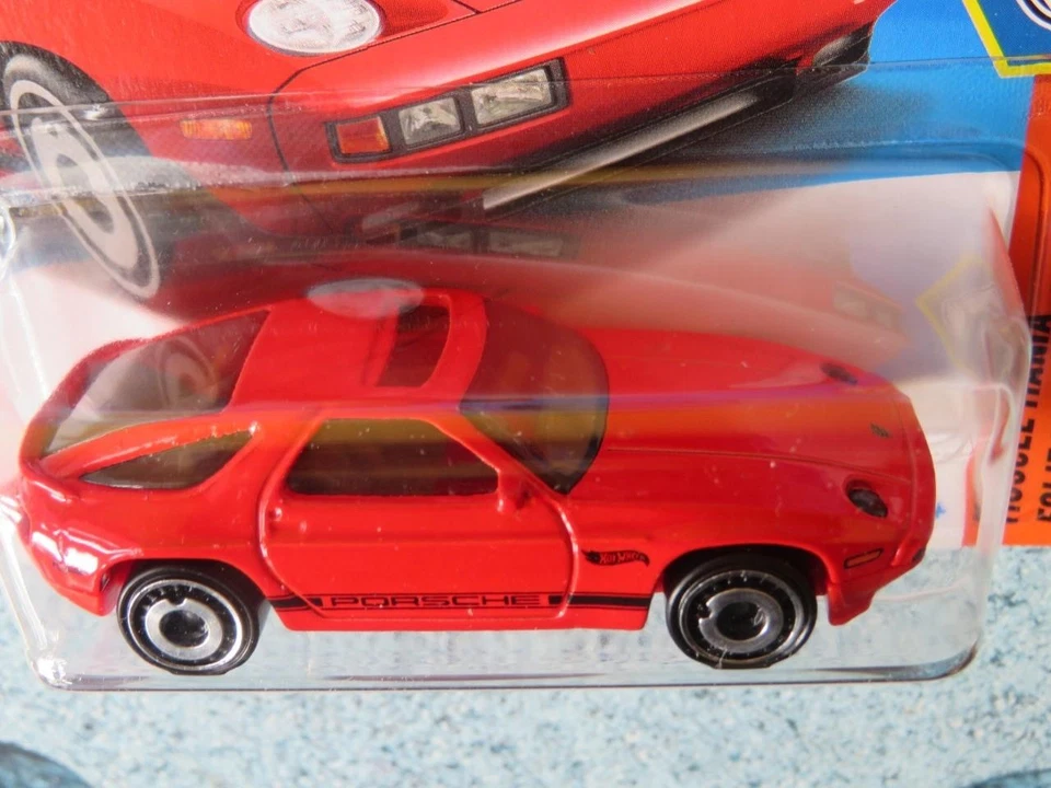 Hot Wheels H5Q 250 1983 PORSCHE 928S red 2025 250/250 CaseQ New Casting 2025 - Image 2 of 2