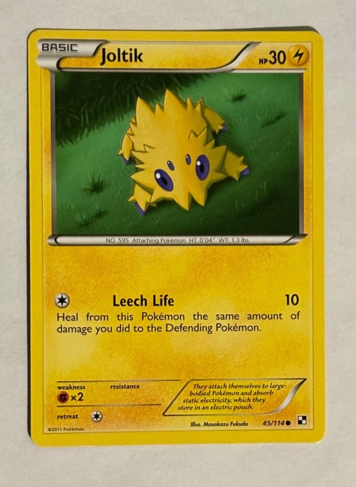 Joltik 45/114 Black & White Pokemon LP