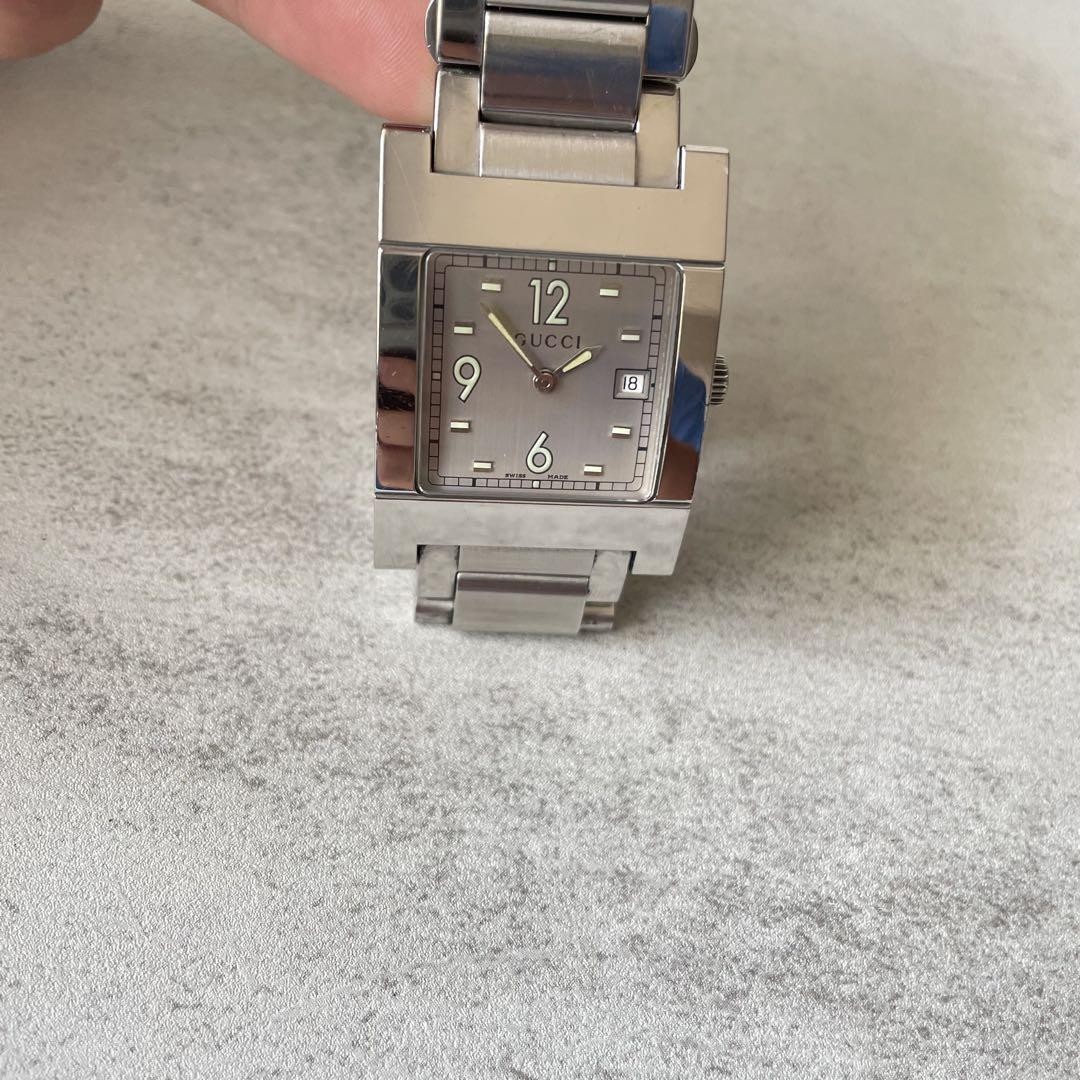 GUCCI 7700M Silver Quartz Square Mens Wristwatch 6 Inch Band
